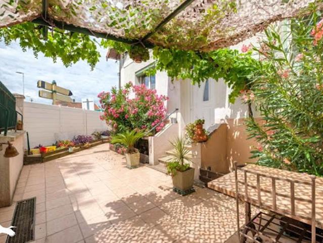 Vente Maison 6 pièces 140 m2 Venissieux