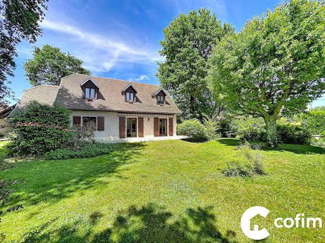Vente Maison 6 pièces 141 m2 Morlaàs