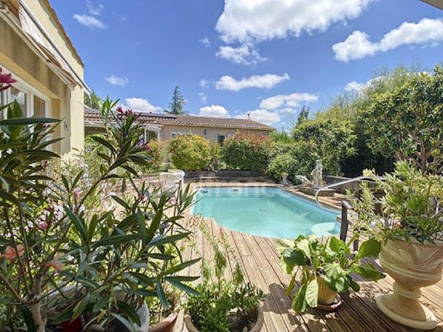 Vente Maison 6 pièces 141 m2 Bollene