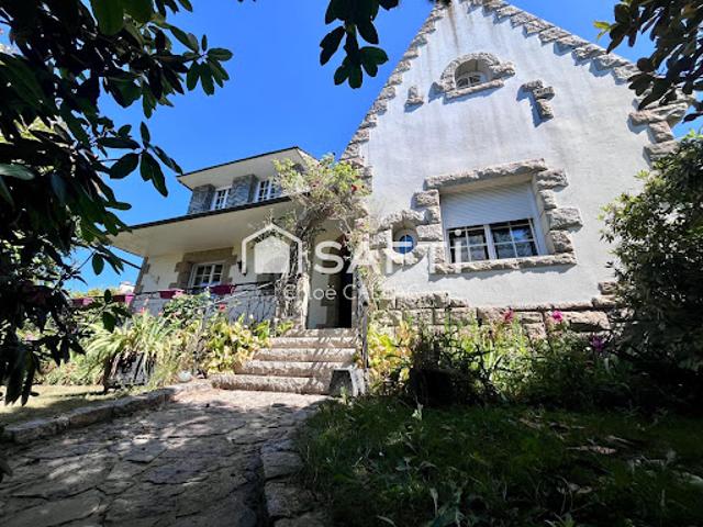 Vente Maison 6 pièces 143 m2 Callac de bretagne