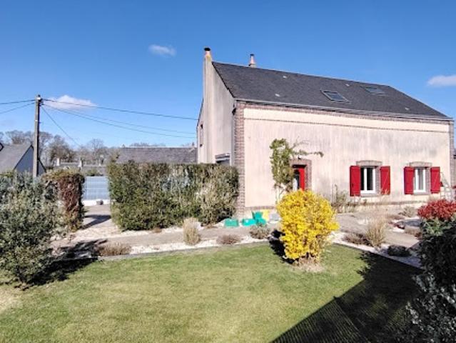 Vente Maison 6 pièces 143 m2 Saint Maur sur le Loir