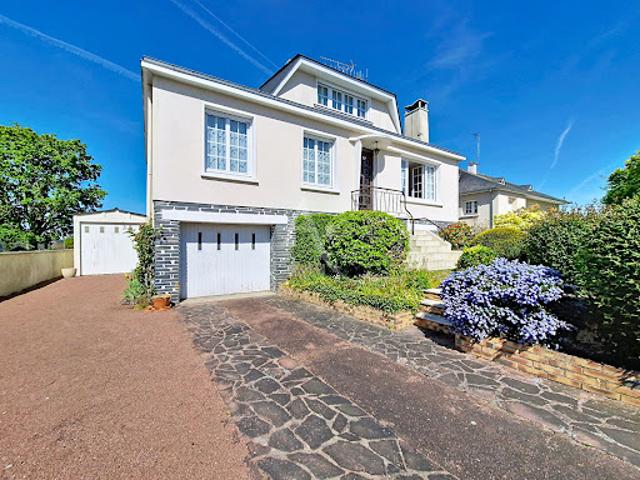 Vente Maison 6 pièces 154 m2 Combrée