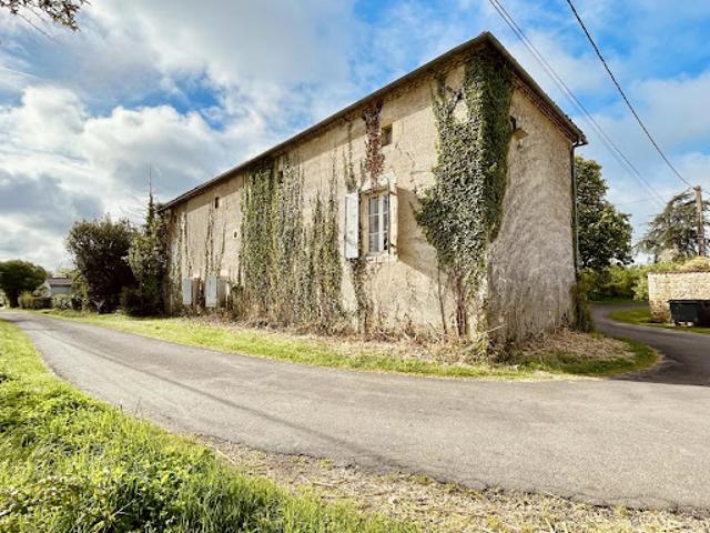 Vente Maison 6 pièces 154 m2 Pleuville