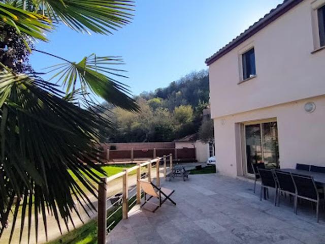 Vente Maison 6 pièces 155 m2 Albas