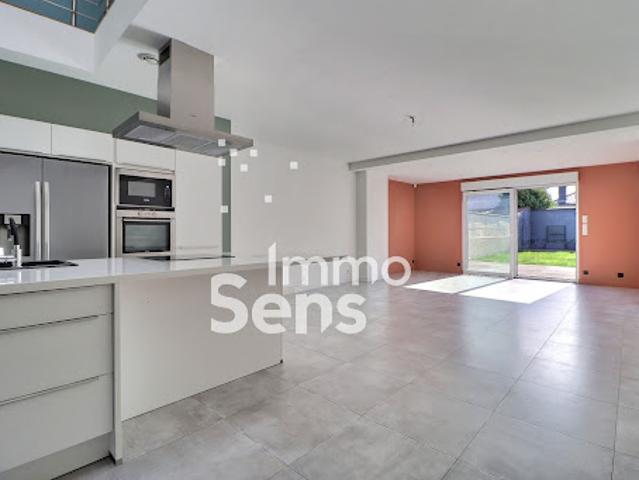Vente Maison 6 pièces 155 m2 Lys lez Lannoy