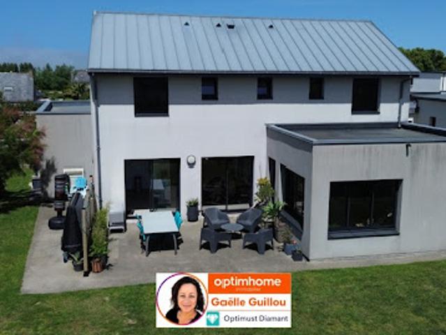 Vente Maison 6 pièces 155 m2 Roscoff