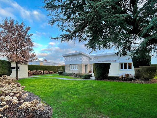 Vente Maison 6 pièces 155.67 m2 Rouxmesnil Bouteilles