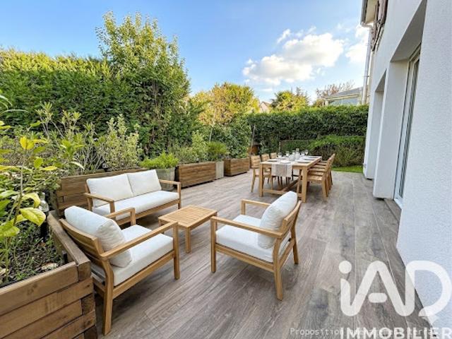 Vente Maison 6 pièces 156 m2 Garches