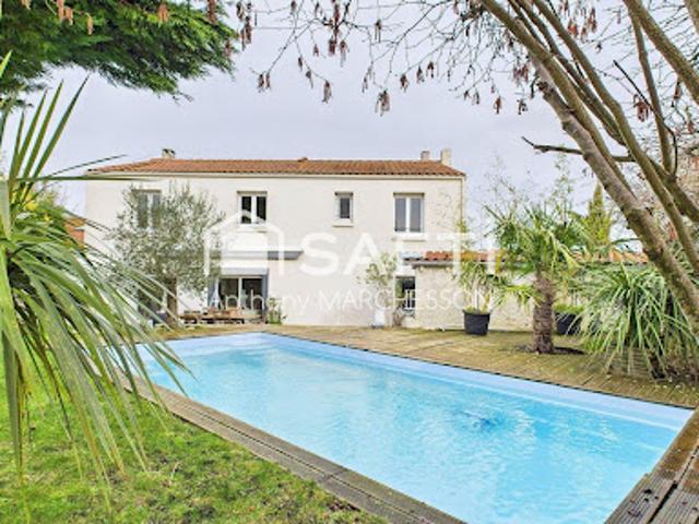 Vente Maison 6 pièces 156 m2 Puilboreau
