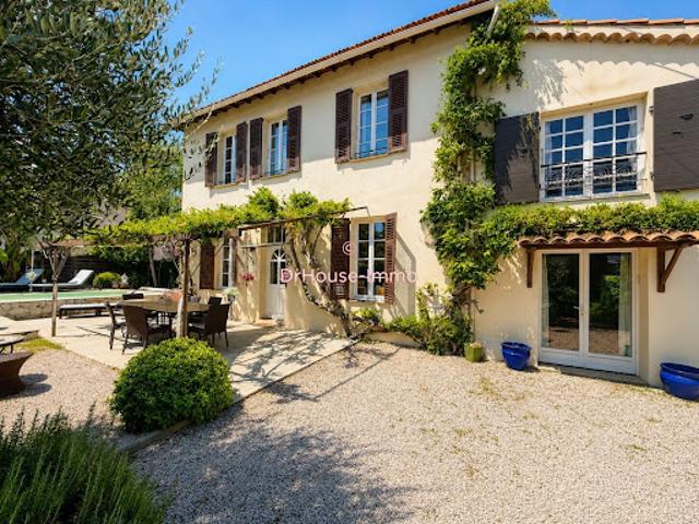 Vente Maison 6 pièces 156 m2 Saint Laurent du Var