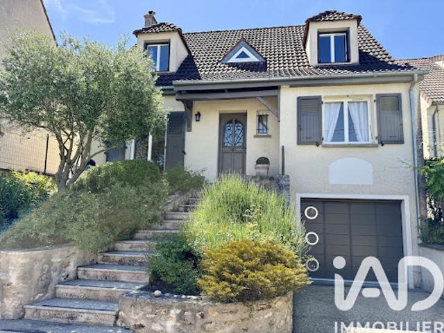 Vente Maison 6 pièces 156 m2 Vaux le Pénil