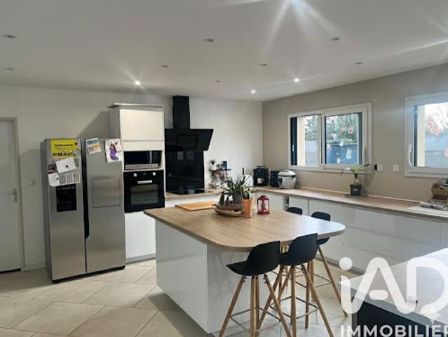 Vente Maison 6 pièces 157 m2 Conteville