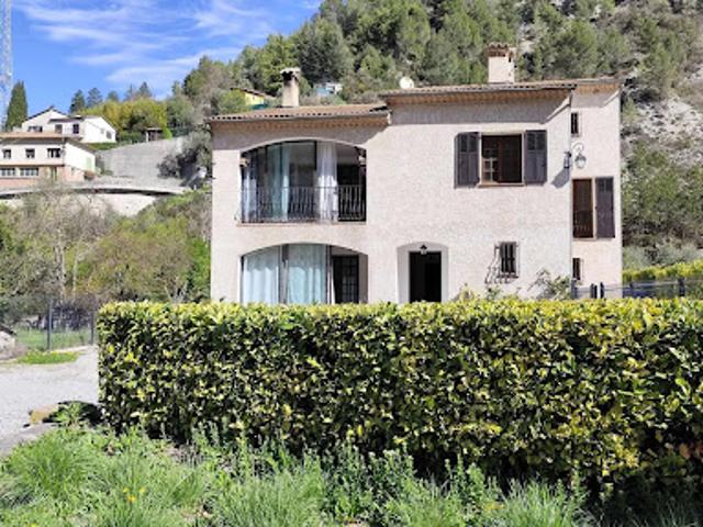 Vente Maison 6 pièces 157 m2 Puget Théniers
