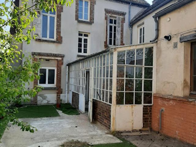 Vente Maison 6 pièces 157 m2 Villeneuve la Guyard