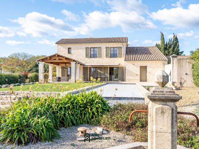 Vente Maison 6 pièces 157.3 m2 Uzès