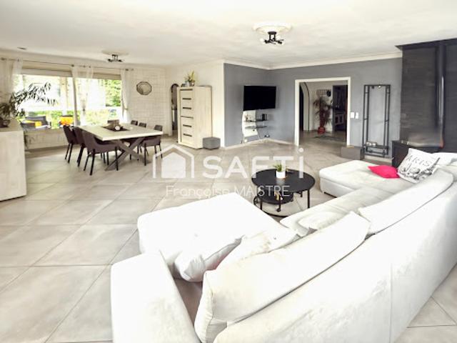 Vente Maison 6 pièces 158 m2 Castres
