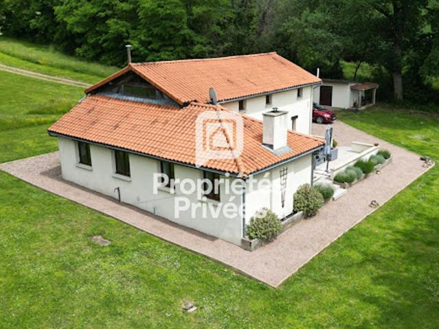 Vente Maison 6 pièces 159 m2 Nontron