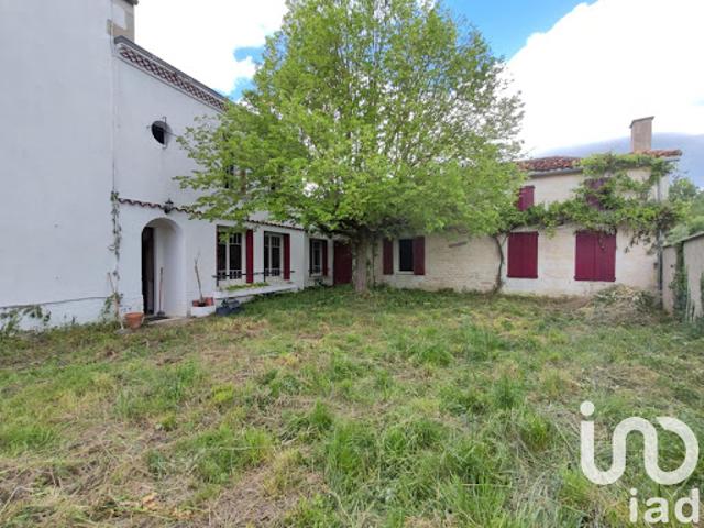 Vente Maison 6 pièces 159 m2 Surgères