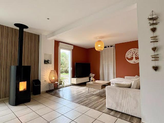Vente Maison 6 pièces 159 m2 Sceaux d'Anjou