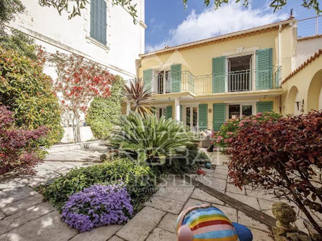 Vente Maison 6 pièces 159.38 m2 Cannes