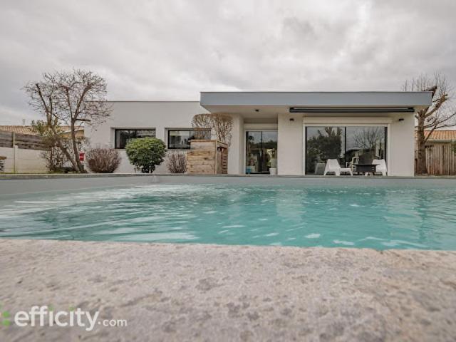 Vente Maison 6 pièces 150 m2 Ambares et lagrave