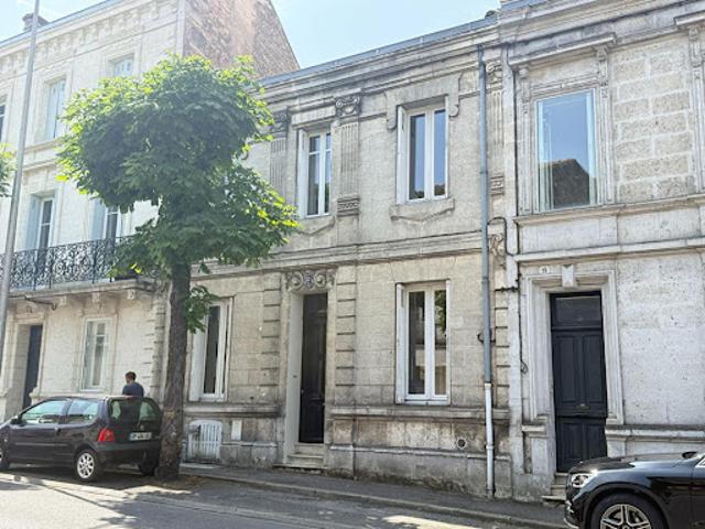 Vente Maison 6 pièces 150 m2 Angouleme