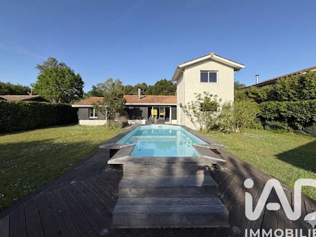 Vente Maison 6 pièces 150 m2 Biganos