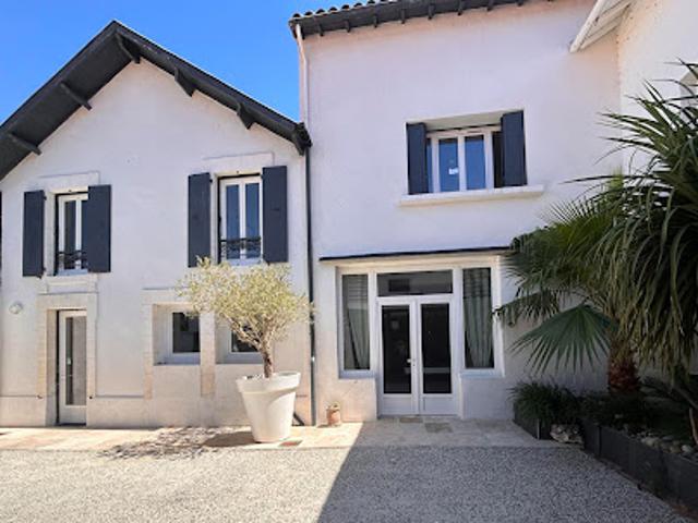 Vente Maison 6 pièces 150 m2 Chaillevette
