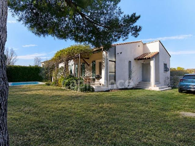 Vente Maison 6 pièces 150 m2 Eyguières