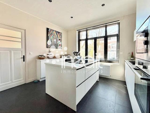 Vente Maison 6 pièces 150 m2 Lambersart