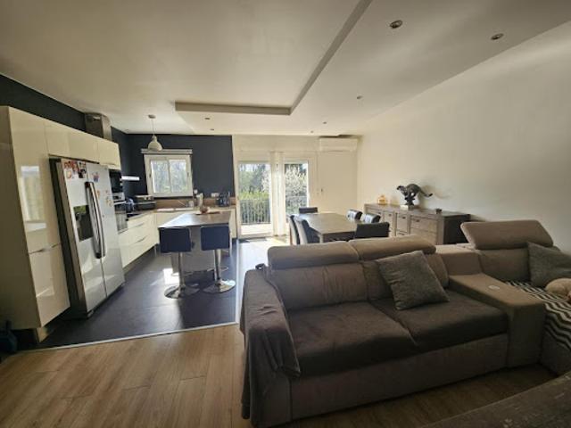 Vente Maison 6 pièces 150 m2 Le Cendre