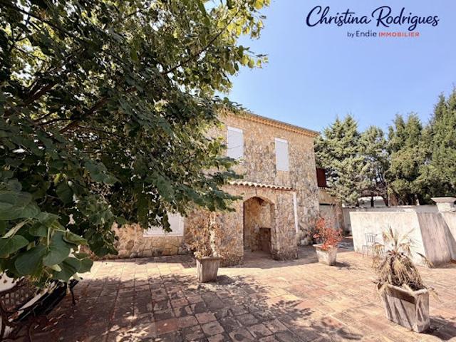 Vente Maison 6 pièces 150 m2 Lorgues