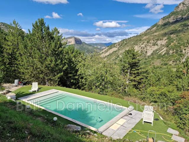 Vente Maison 6 pièces 150 m2 Rémuzat