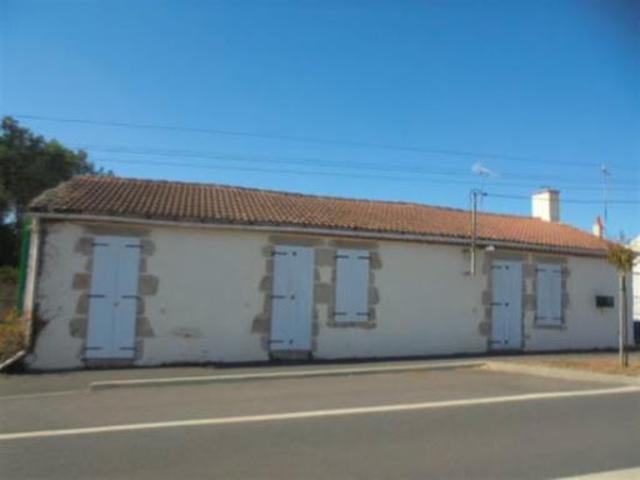 Vente Maison 6 pièces 150 m2 Saint Georges de Pointindoux