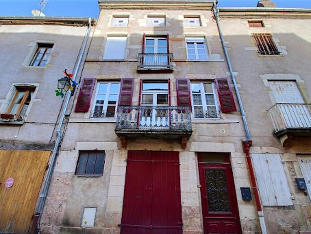 Vente Maison 6 pièces 150 m2 Saint Gengoux le National