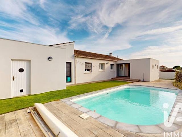 Vente Maison 6 pièces 151 m2 Abeilhan