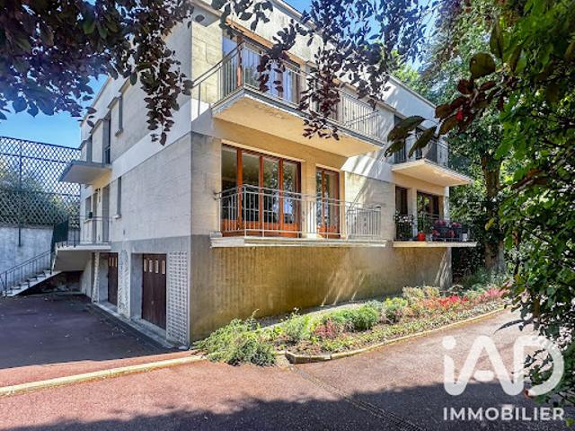 Vente Maison 6 pièces 151 m2 Saint Nom la Bretèche