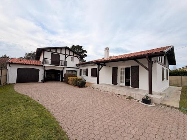 Vente Maison 6 pièces 151.55 m2 Seignosse