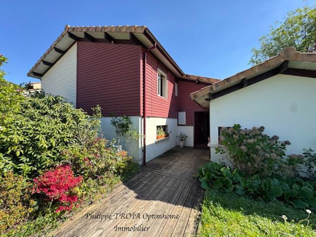 Vente Maison 6 pièces 153 m2 Artigues près Bordeaux