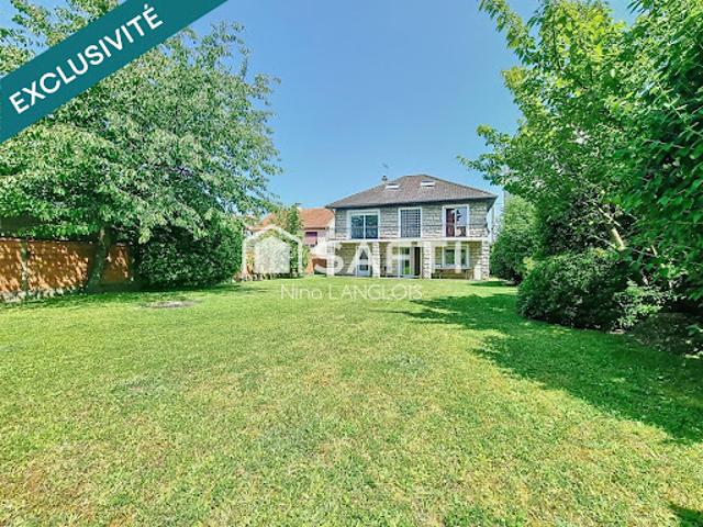 Vente Maison 6 pièces 153 m2 Tremblay en France