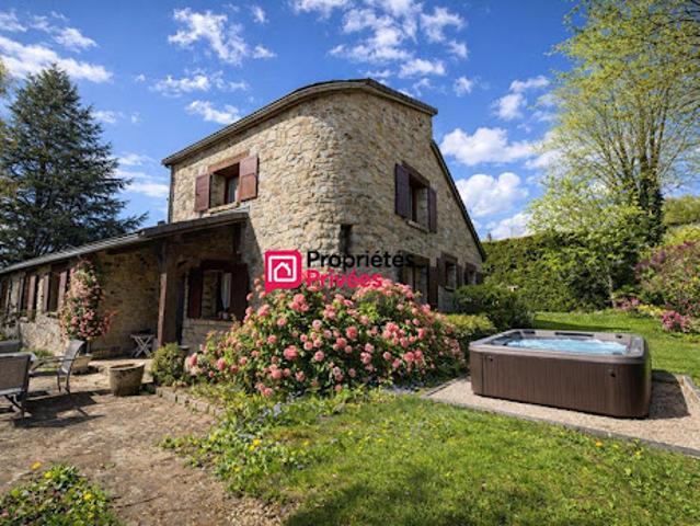 Vente Maison 6 pièces 164 m2 Manzat