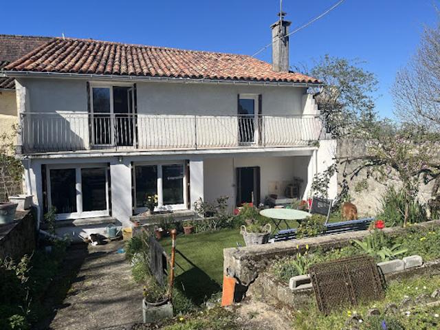 Vente Maison 6 pièces 164 m2 Bors de montmoreau