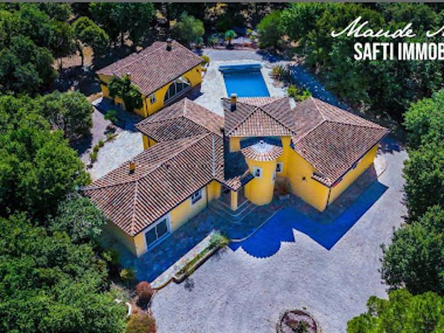 Vente Maison 6 pièces 165 m2 Méounes lès Montrieux
