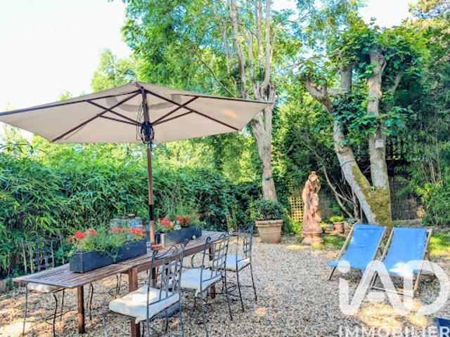 Vente Maison 6 pièces 165 m2 Montfort l'Amaury