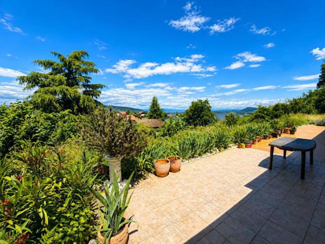 Vente Maison 6 pièces 165 m2 Bons en Chablais