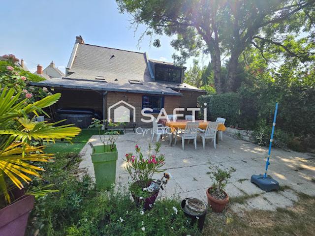 Vente Maison 6 pièces 165 m2 Saint Clément des Levées