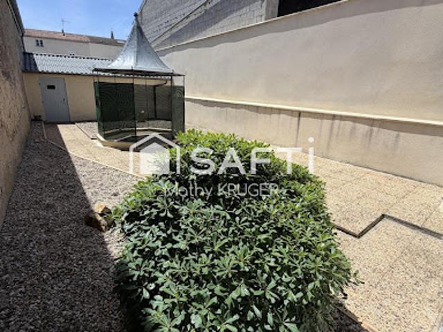 Vente Maison 6 pièces 165 m2 Sainte Bazeille