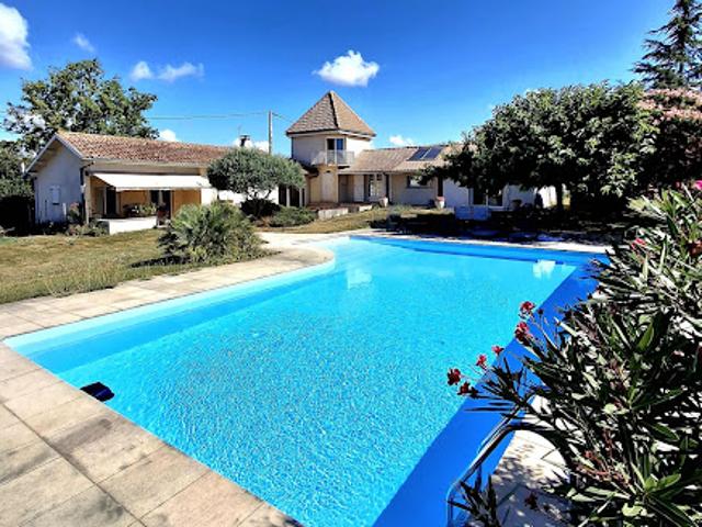 Vente Maison 6 pièces 165 m2 Tarbes