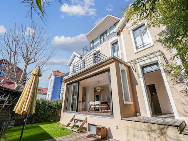 Vente Maison 6 pièces 165.51 m2 Montreuil