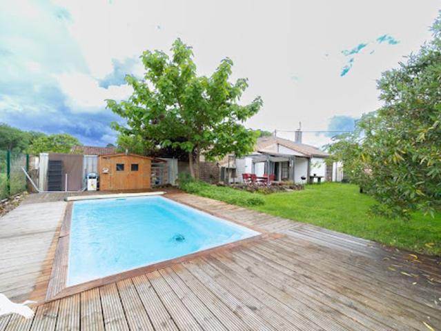 Vente Maison 6 pièces 166 m2 Montendre